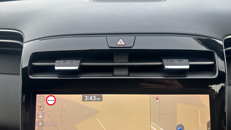 Hyundai TUCSON 1.6 TGDi 48V MHD SE Connect 5dr 2WD DCT Petrol Estate